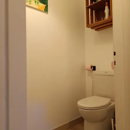 Chez Nathalie Pres De La Gare Apartman