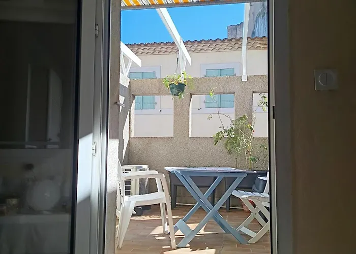 Διαμέρισμα Chez Nathalie Pres De La Gare *